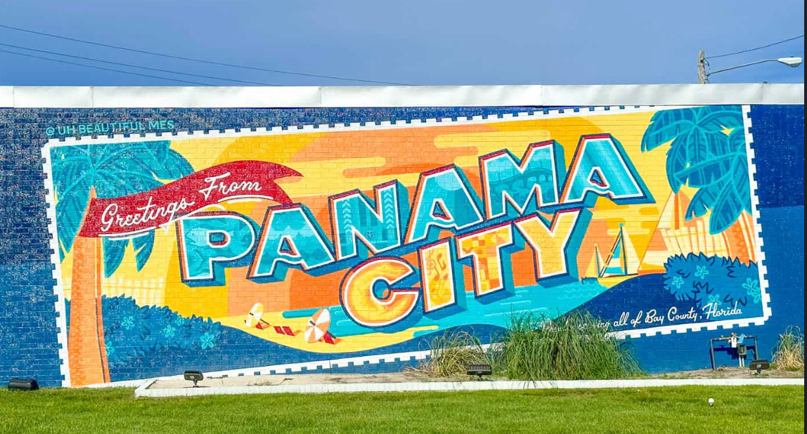 Panama City historic downtown streetscape with outdoor dining