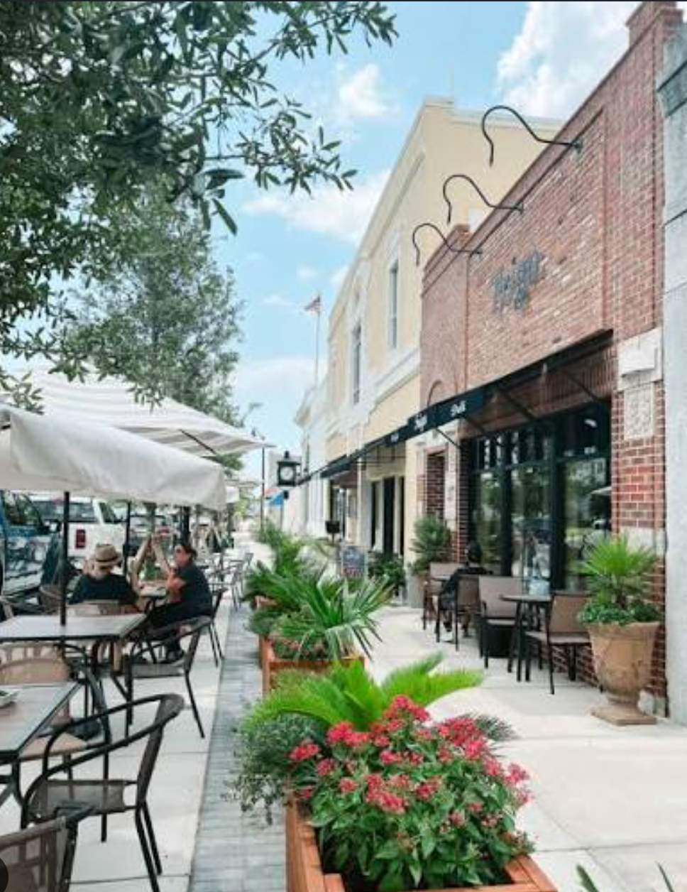 Panama City downtown shops and One Thirty One restaurant
